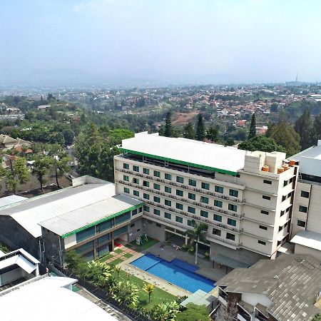Novena Hotel Bandung Lembang Eksteriør bilde