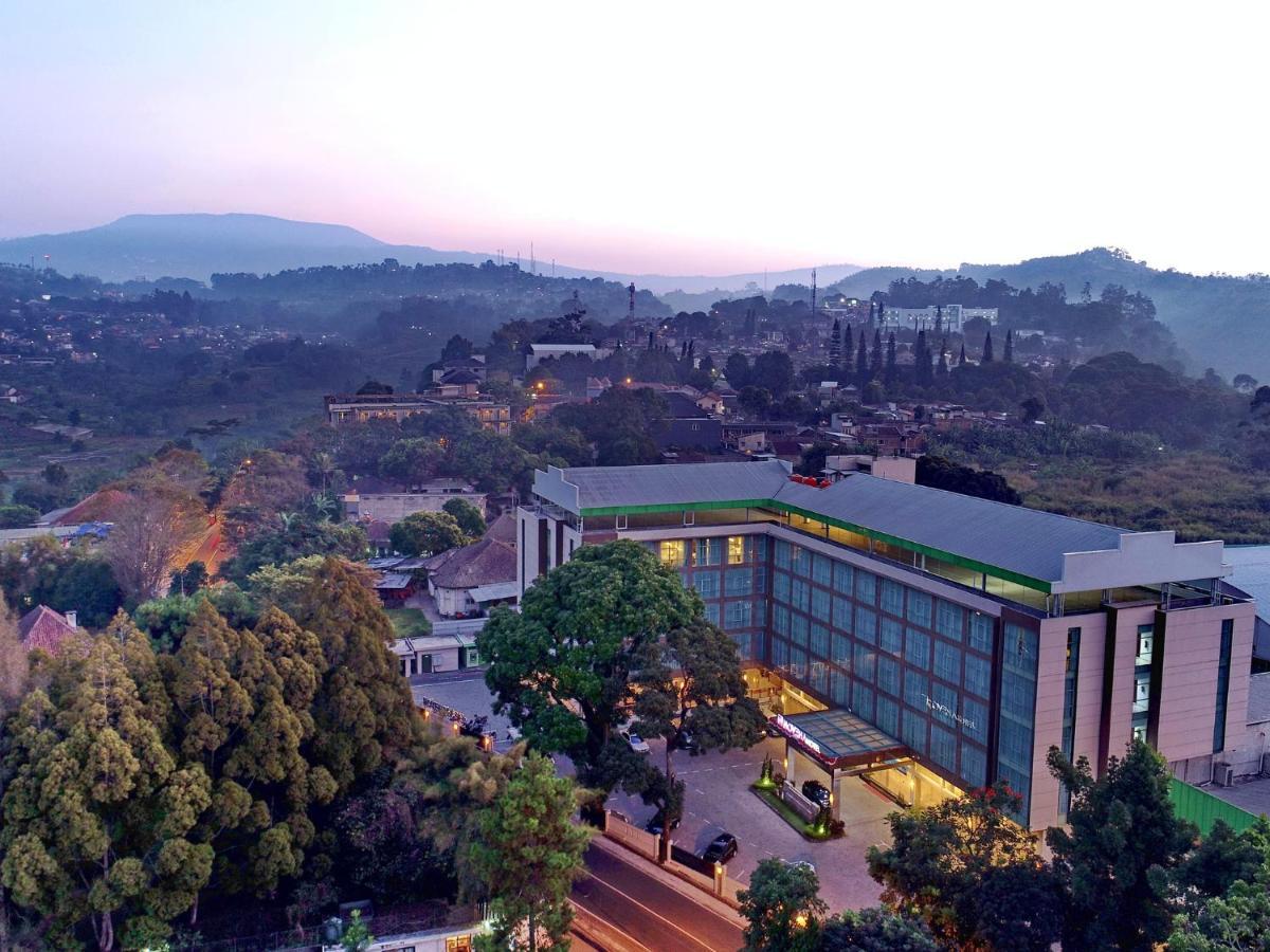 Novena Hotel Bandung Lembang Eksteriør bilde